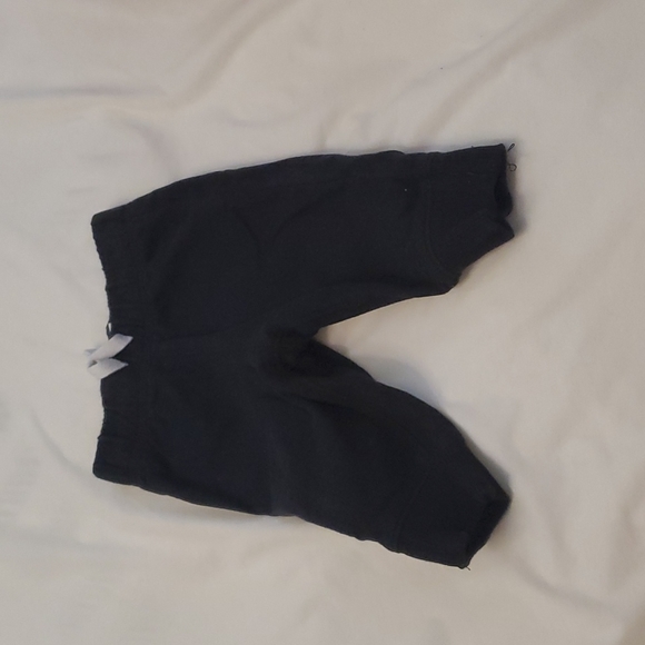 Outfit - Picture 3 of 3